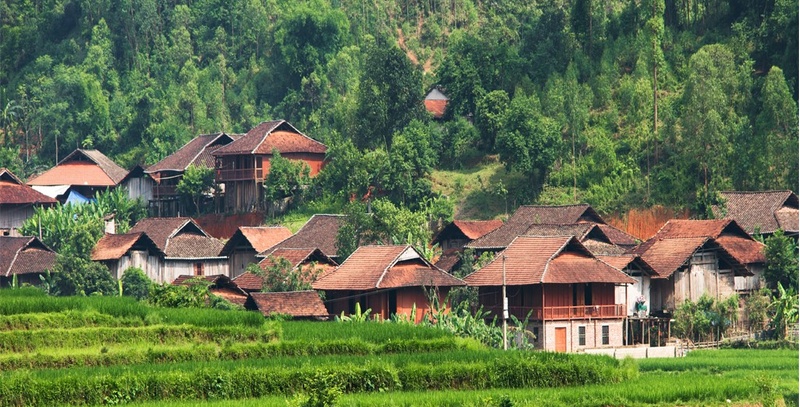 Huu Lien- The land of "Charming Son Thuy"