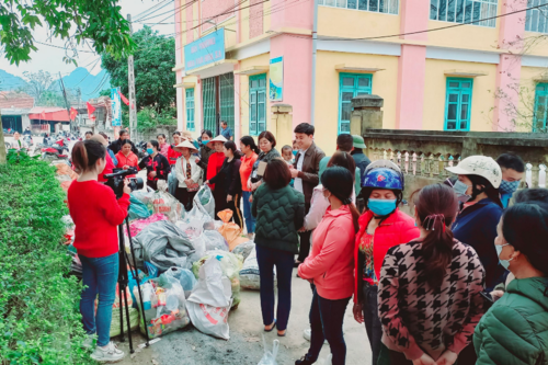 Training on Geoparks, build a typical craft village and potential products attached the Logo of a  UNESCO Global Geopark in Van Linh commune, Chi Lang district, Lang Son province