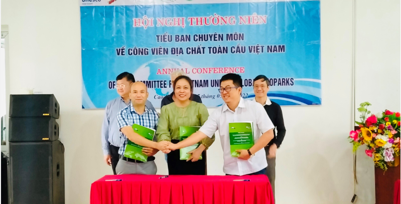 Đoàn công tác tỉnh Lạng Sơn đi học tập kinh nghiệm xây dựng và phát triển Công viên địa chất tại tỉnh Hà Giang và tỉnh Cao Bằng