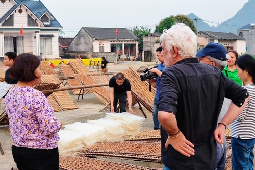 Khảo sát bổ sung điểm du lịch vùng Công viên địa chất Lạng Sơn