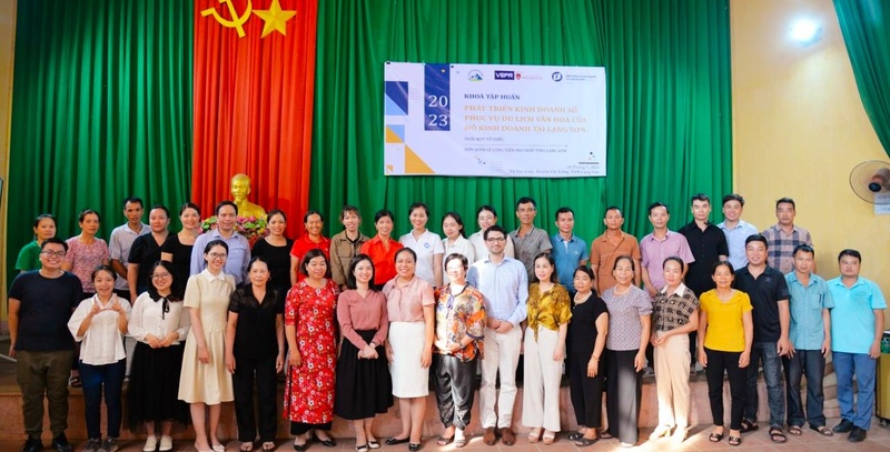 Tổ chức khoá tập huấn phát triển kinh doanh số phục vụ du lịch văn hoá của hộ kinh doanh tại tỉnh Lạng Sơn; tổng kết và trao giải Cuộc thi “Nâng cao giá trị sản phẩm tiêu biểu vùng Công viên địa chất Lạng Sơn, hướng tới gắn Logo Công viên địa chất toàn cầ