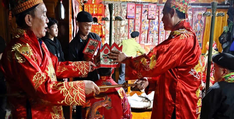 Lễ cấp sắc Dao Lù Gang