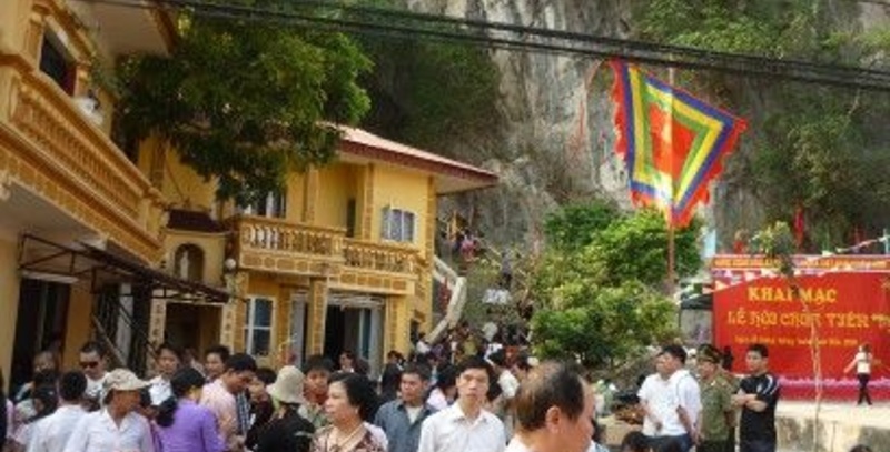 Lễ Hội Chùa Tiên