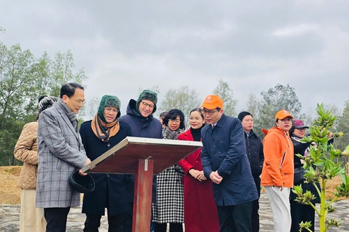 Delegation of the Ministry of Foreign Affairs - Vietnam National Commission for UNESCO and UNESCO Office in Vietnam visited some tourist attractions in Lang Son Geopark