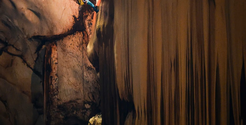 Khảo sát, đánh giá tiềm năng du lịch địa chất tại Hang Rắn, xã Yên Thịnh và khám phá các đầu mối kết nối dòng chảy ngầm tại các hang động, hố sụt xã Mông Ân vùng Công viên địa chất Toàn cầu UNESCO Lạng Sơn