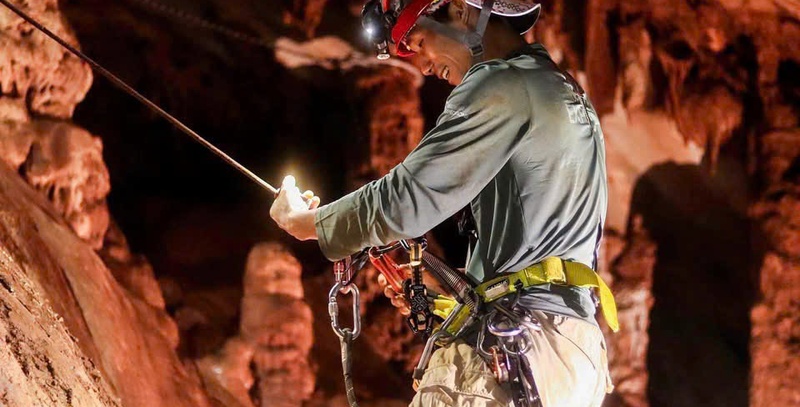 Công ty Cổ phần Việt Nam Expeditions được cấp phép khai thác du lịch mạo hiểm tại Điểm Cổng trời Yên Sơn và Con đường mòn địa chất “Hành trình đến với Trái tim Hồ Lân Ty" vùng Công viên địa chất Toàn cầu UNESCO Lạng Sơn