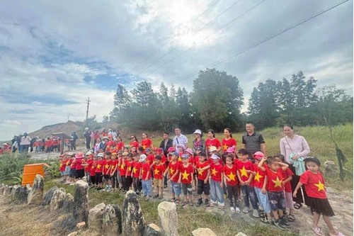 Tour du lịch “Giáo dục ngoài trời" - Hướng đi mới bền vững cho Du lịch Công viên địa chất Toàn cầu UNESCO Lạng Sơn