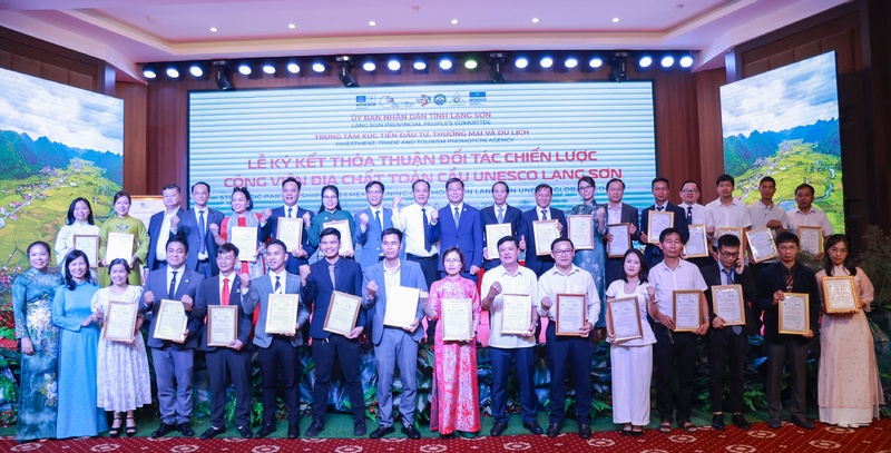 Cơ chế,  chính sách đối với Công viên địa chất toàn cầu UNESCO Lạng Sơn