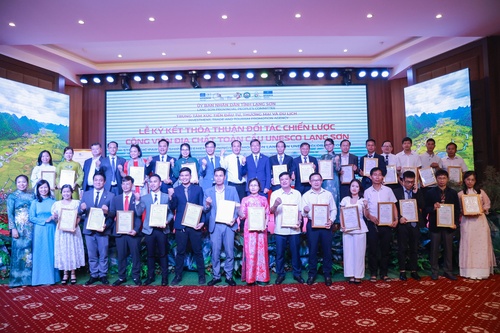 Cơ chế,  chính sách đối với Công viên địa chất toàn cầu UNESCO Lạng Sơn